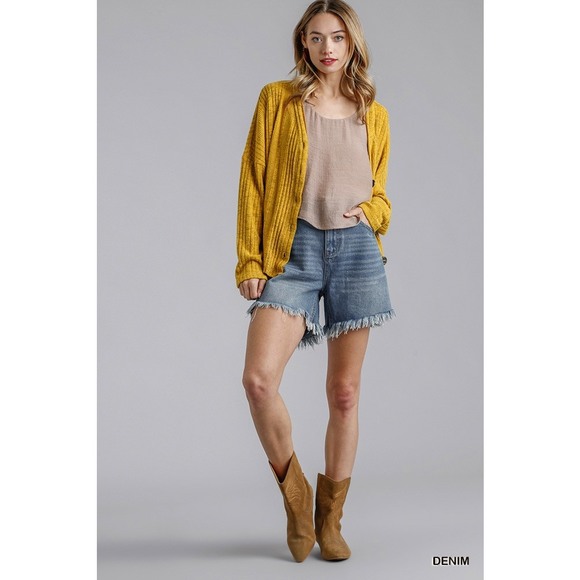 High Rise Denim Shorts With Raw Hem - Picture 2 of 6